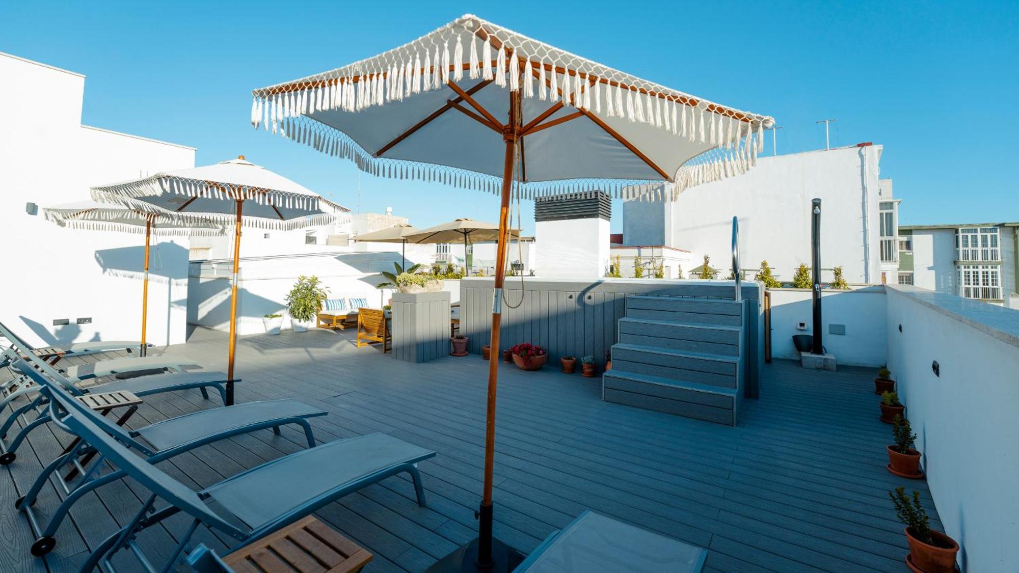 Aparthotel Luz De Gades - Suites Spa Gym - Adults Only كاديز المظهر الخارجي الصورة