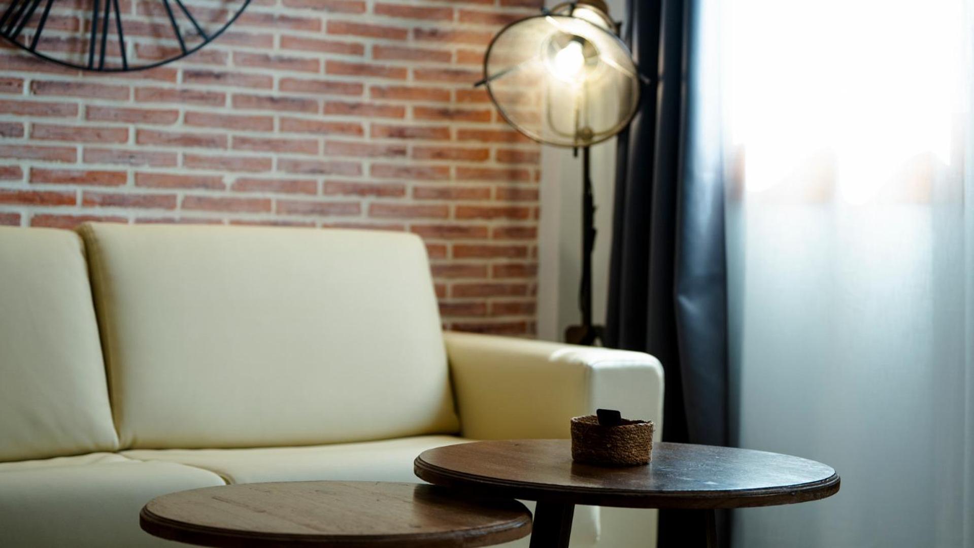 Aparthotel Luz De Gades - Suites Spa Gym - Adults Only كاديز المظهر الخارجي الصورة